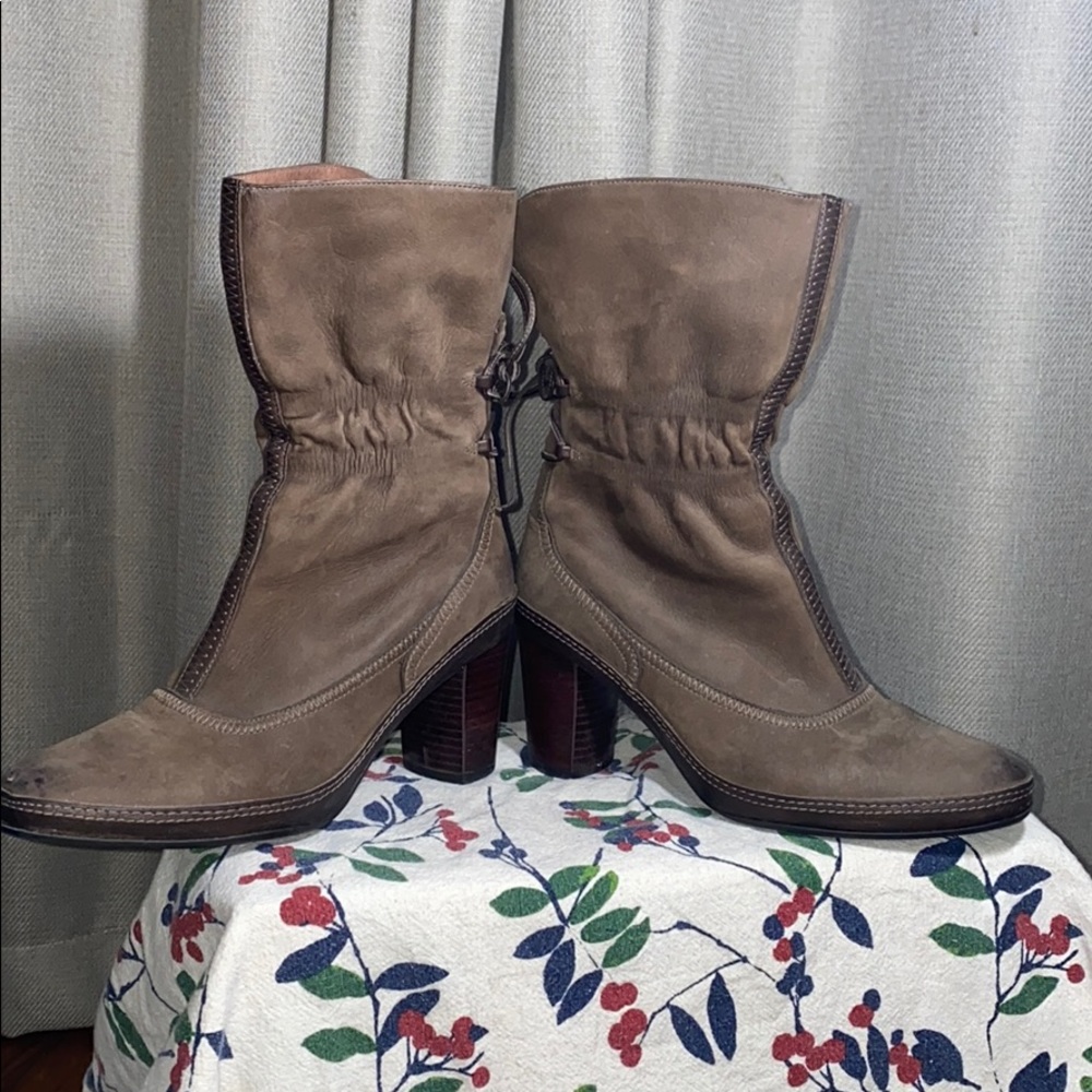 Clarks Artisan leather lace up boots
